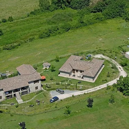 Sleeps 5 * Passignano sul Trasimeno